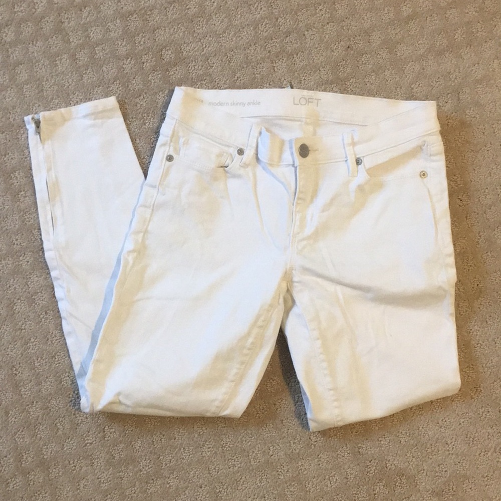 LOFT white skinny ankle jeans